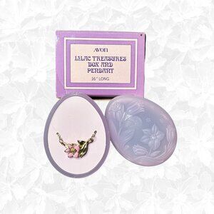 Vintage 1985 Avon Lilac Treasures Box & Pendant